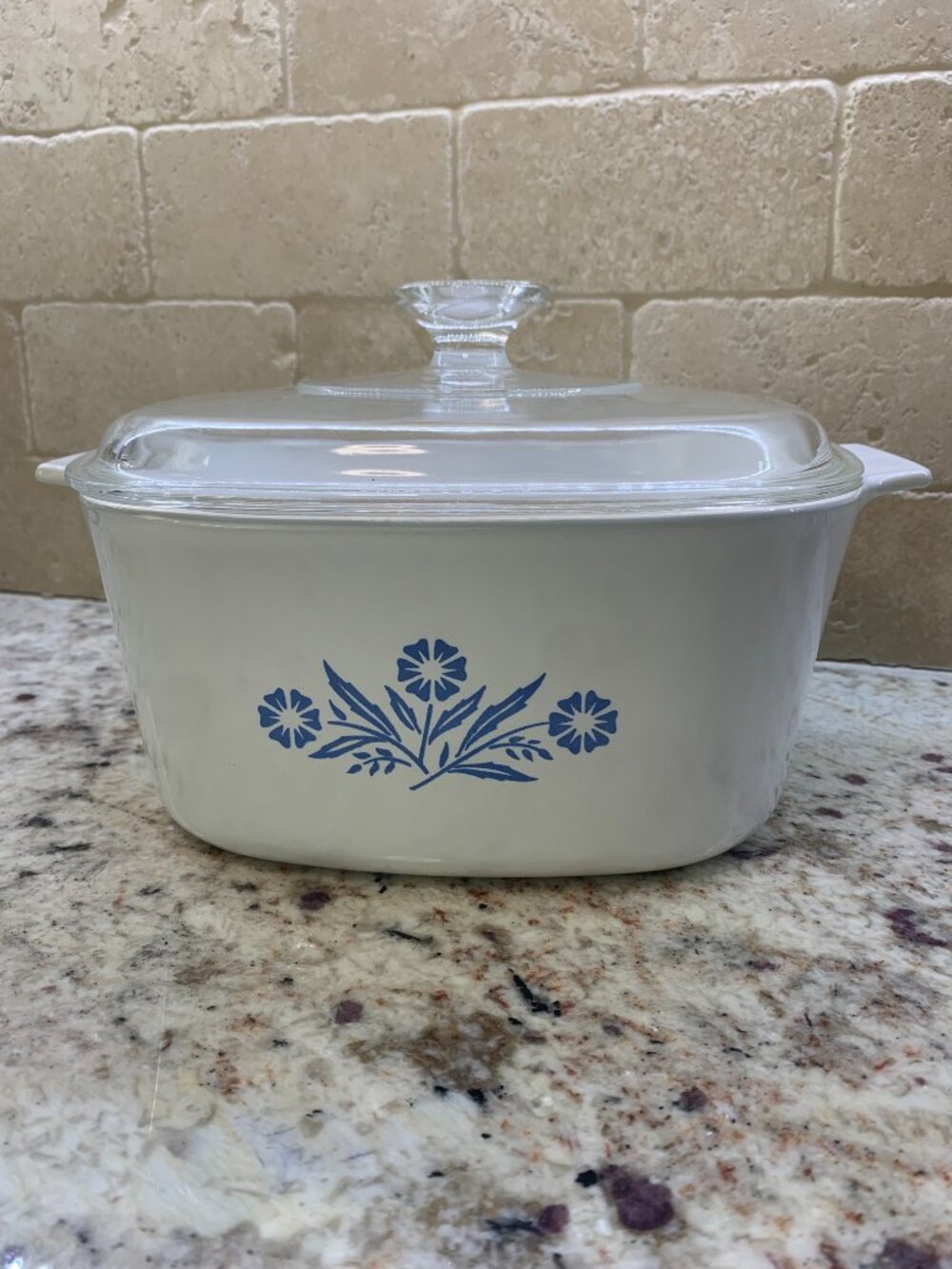 Vintage Corning Ware Blue Cornflower 3 QT. w/ lid A-3-B